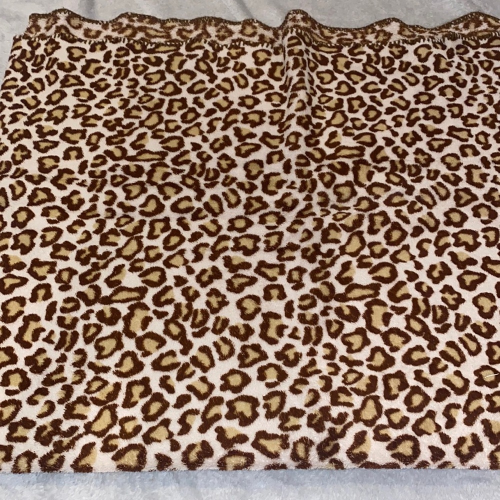 Leopard print fleece blanket